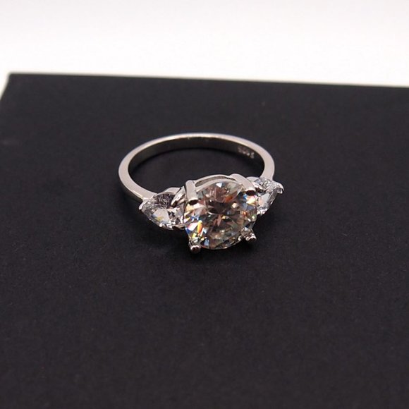 Awesome 3 Stone Certified 2.80ctw Moissanite Ring. White Gold - Picture 6 of 16